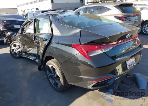 2021 Hyundai Elantra Limited z USA, uszkodzony, nr VIN KMHLP4AG0MU132469